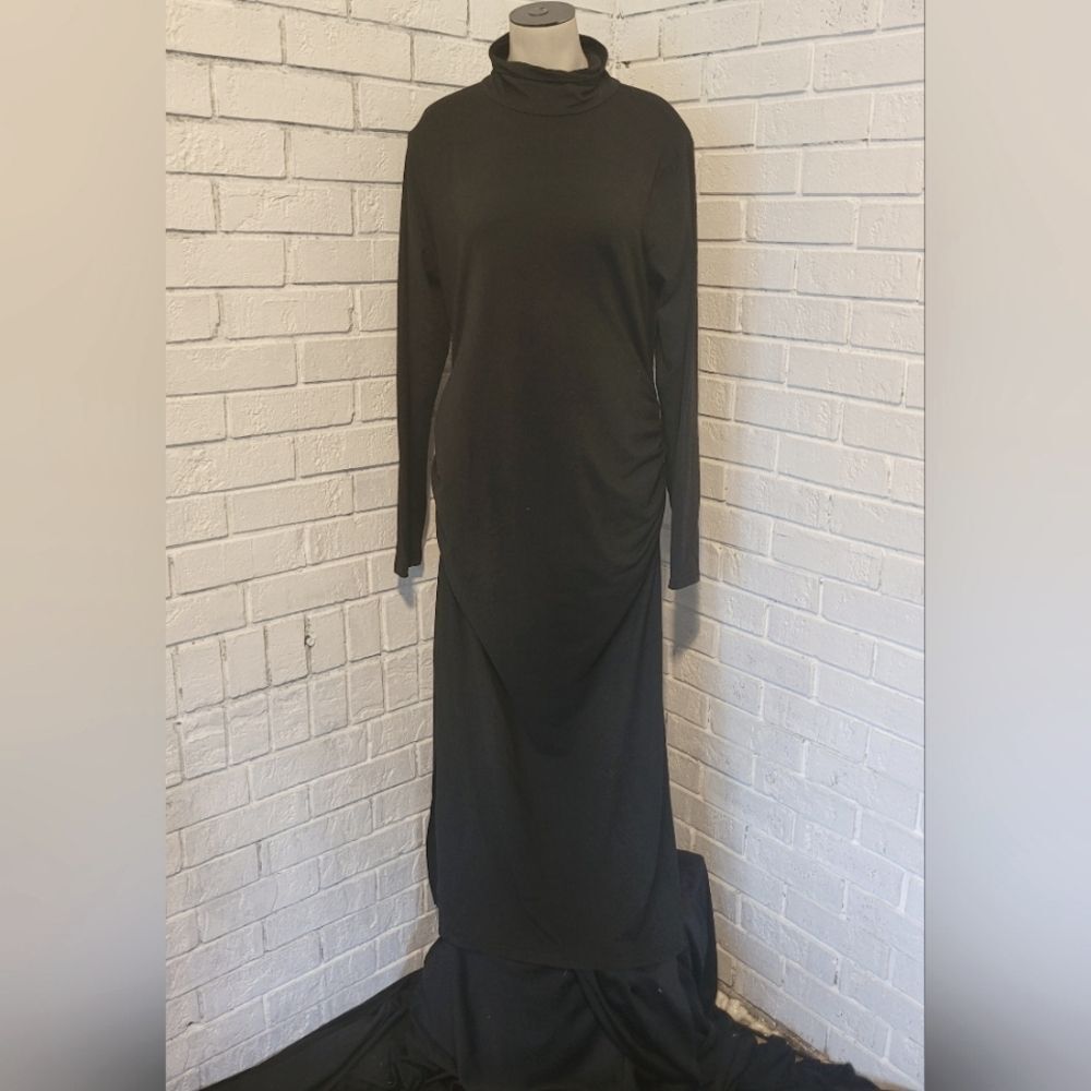 Elegant Black Cowl Neck / Turtleneck Long Sleeve Ruched Maxi Dress - Size M